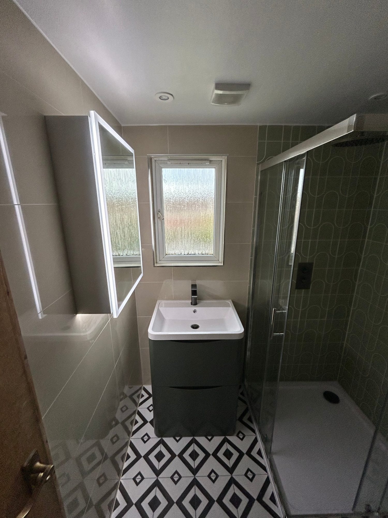 En-Suite Installation by Camms Bathrooms