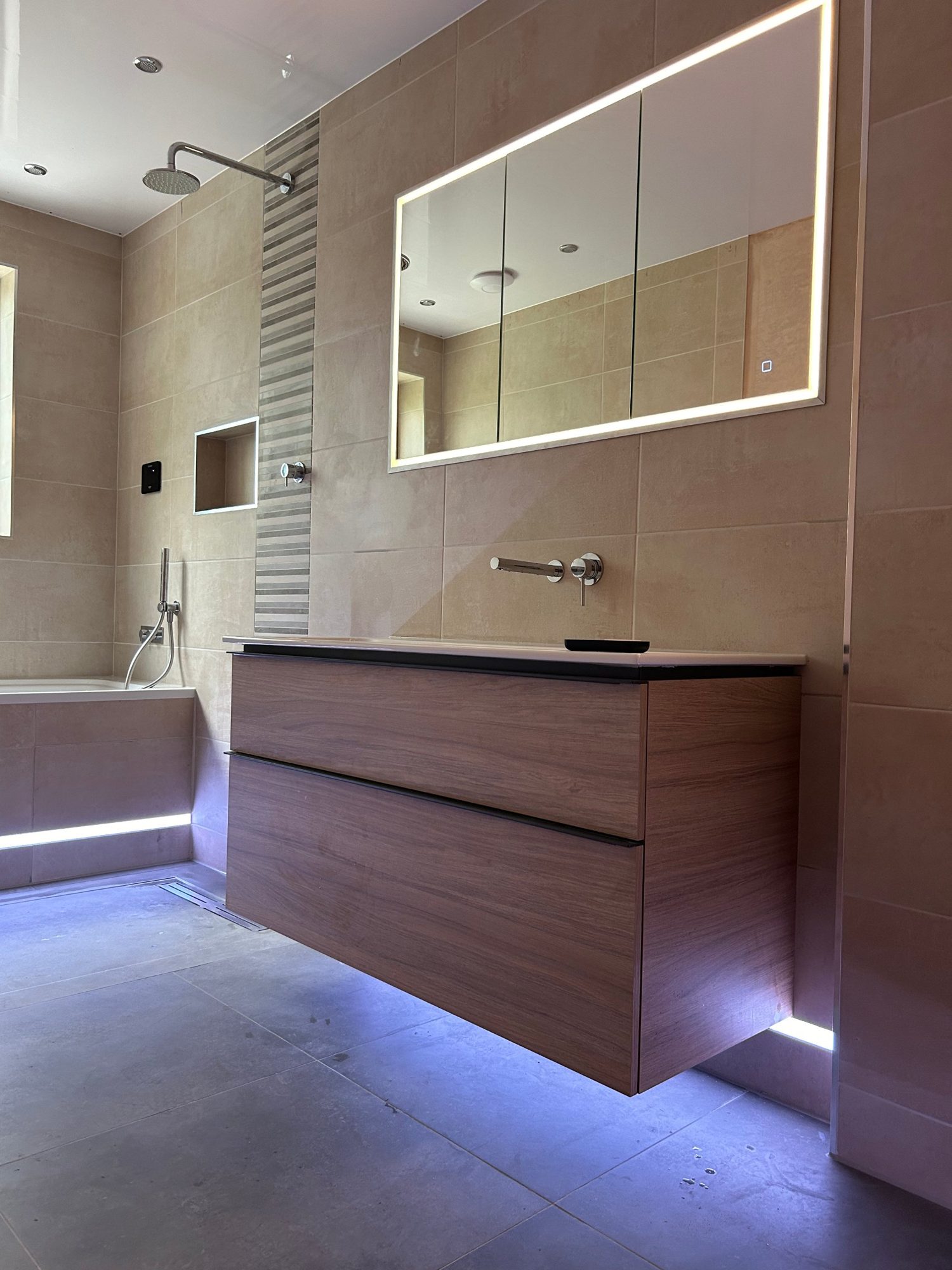 Bathroom design in Gloucestershire by Camms Bathrooms