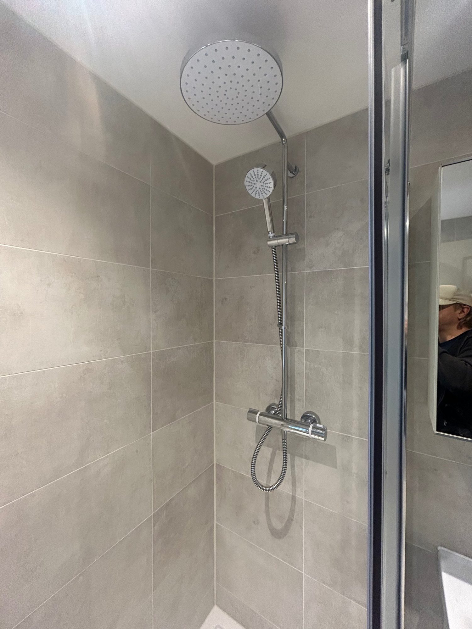 En-suite installation in Gloucestershire by Camms Bathrooms