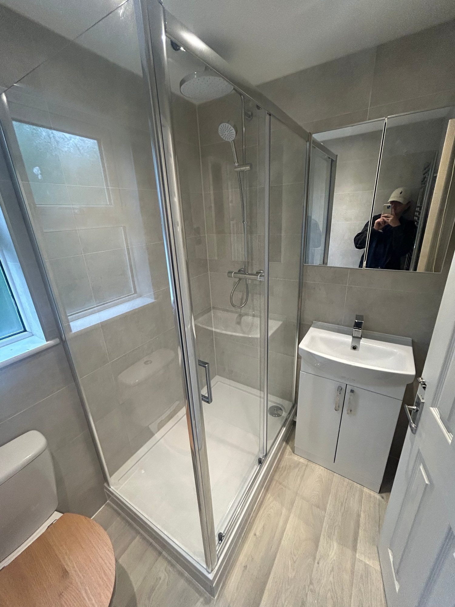En-suite installation in Gloucestershire by Camms Bathrooms